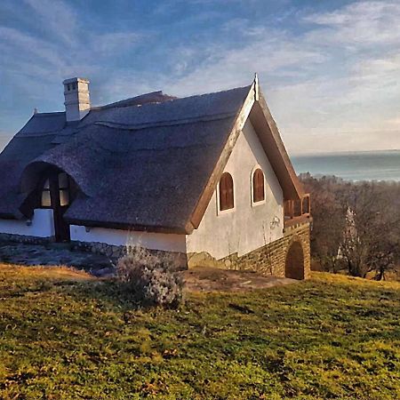 Villa Kőrózsa Vendégház Tihany Exterior foto